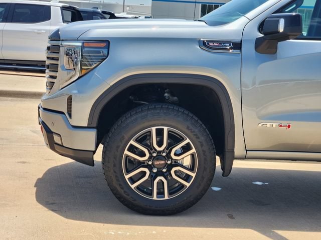 2026 GMC Sierra 1500 AT4 - Photo 9