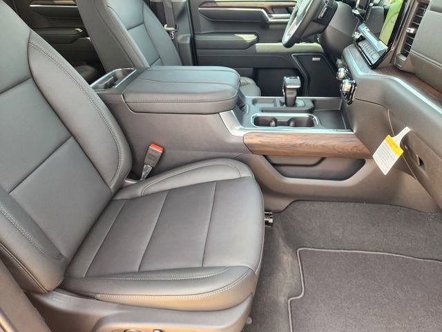 2026 GMC Sierra 1500 SLT - Photo 12