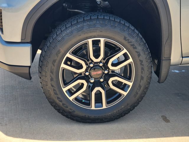 2026 GMC Sierra 1500 AT4 - Photo 10