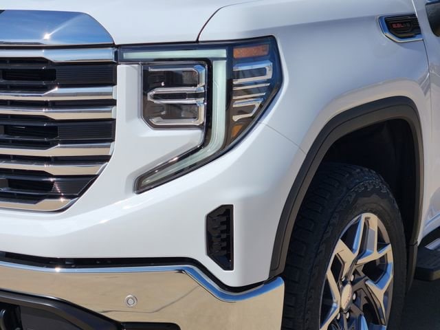 2026 GMC Sierra 1500 SLT - Photo 8