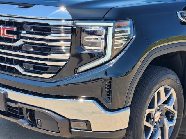2026 GMC Sierra 1500 SLT - Photo 7