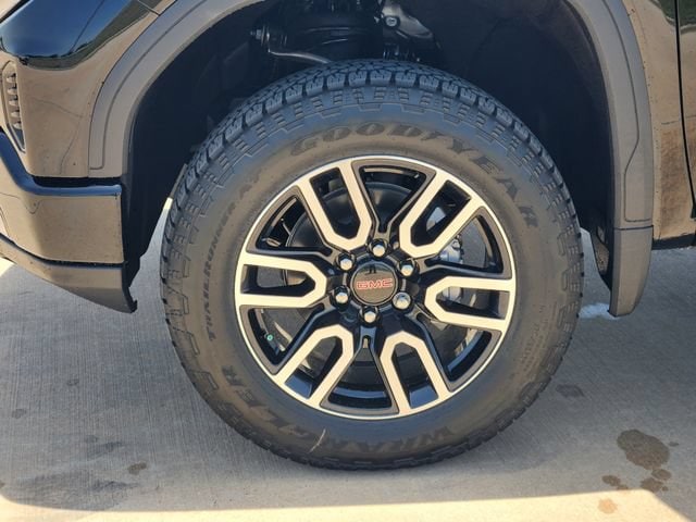 2026 GMC Sierra 1500 AT4 - Photo 10