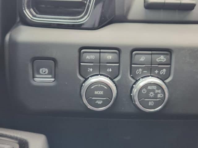 2026 GMC Sierra 1500 AT4X - Photo 17