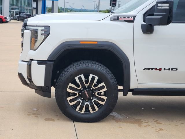 2026 GMC Sierra 2500HD AT4 - Photo 9