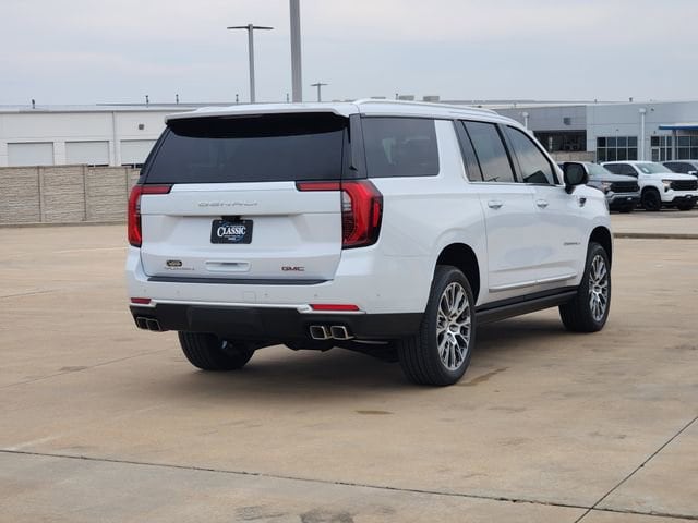 2026 GMC Yukon XL Denali - Photo 7