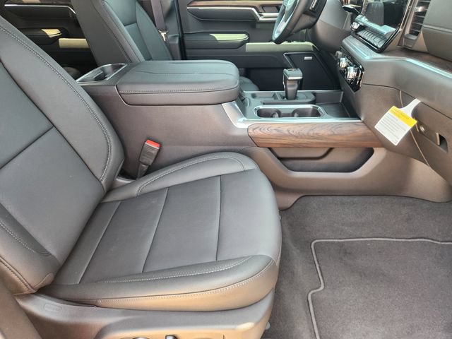 2026 GMC Sierra 1500 SLT - Photo 11