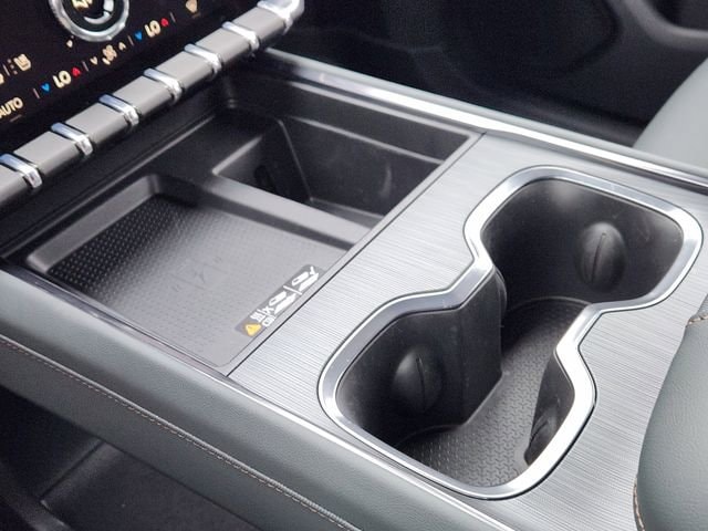 2026 GMC Acadia AT4 - Photo 18