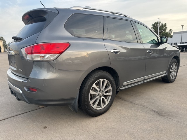 Used 2016 Nissan Pathfinder SL with VIN 5N1AR2MN7GC665185 for sale in Carrollton, TX