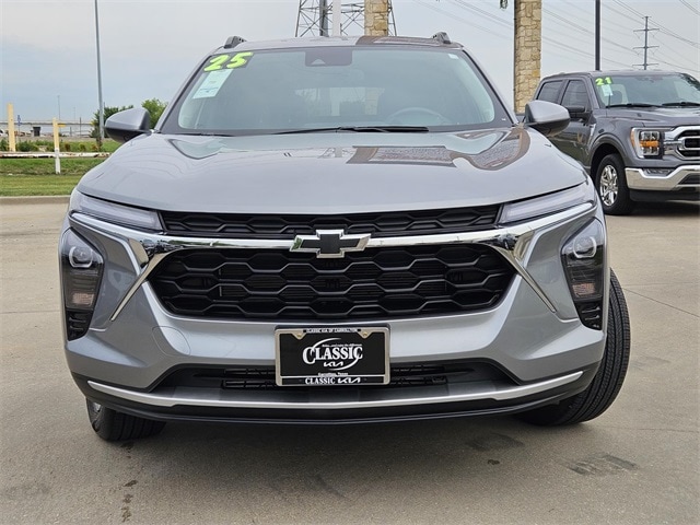 Used 2025 Chevrolet Trax LT with VIN KL77LHEP6SC021234 for sale in Carrollton, TX