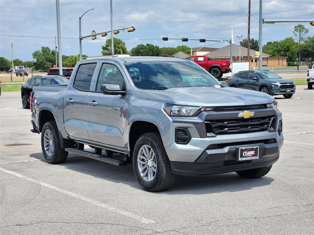 2026 Chevrolet Colorado LT photo 3