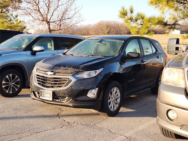 2018 Chevrolet Equinox LS's photo