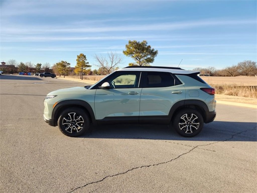 Used 2025 Chevrolet Trailblazer Activ SUV