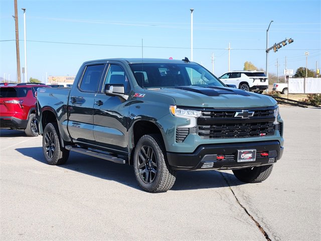 2026 Chevrolet Silverado 1500 LT Trail Boss photo 3