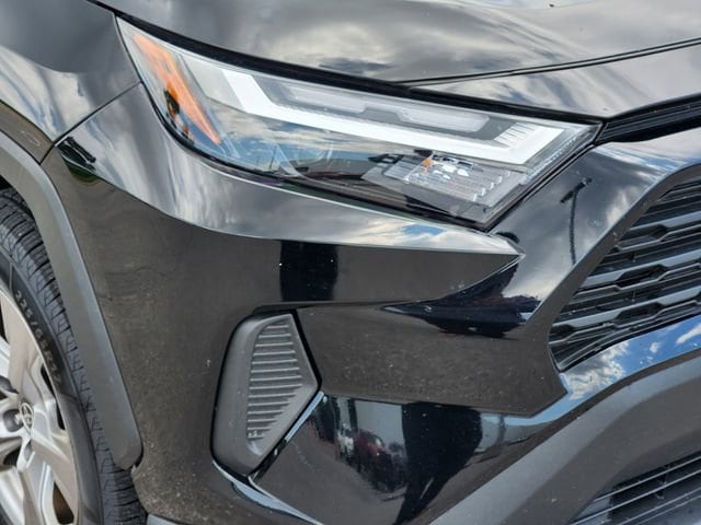 2023 Toyota RAV4 XLE - Photo 9