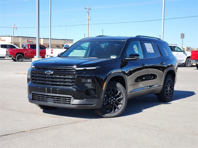 2026 Chevrolet Traverse LT's photo