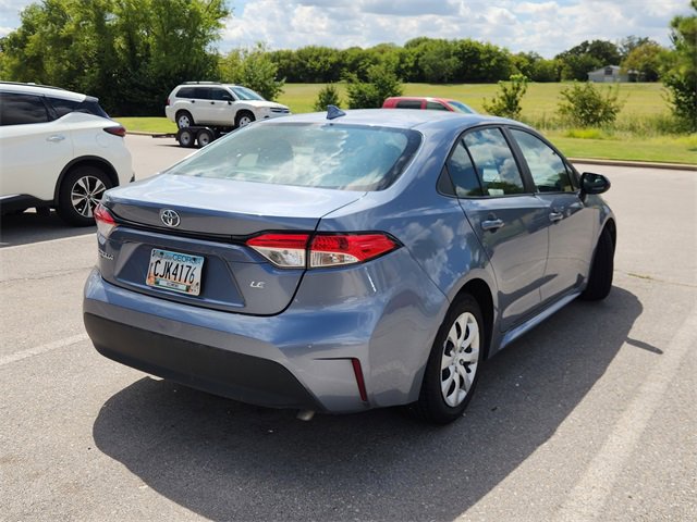 2023 Toyota Corolla LE photo 3