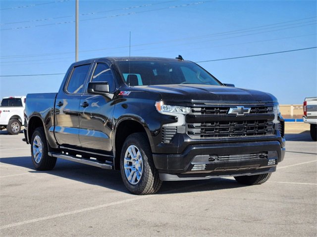 2025 Chevrolet Silverado 1500 RST photo 3