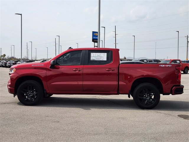 2025 Chevrolet Silverado 1500 RST photo 4