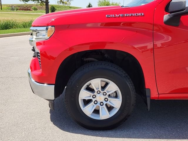 2025 Chevrolet Silverado 1500 LT - Photo 8