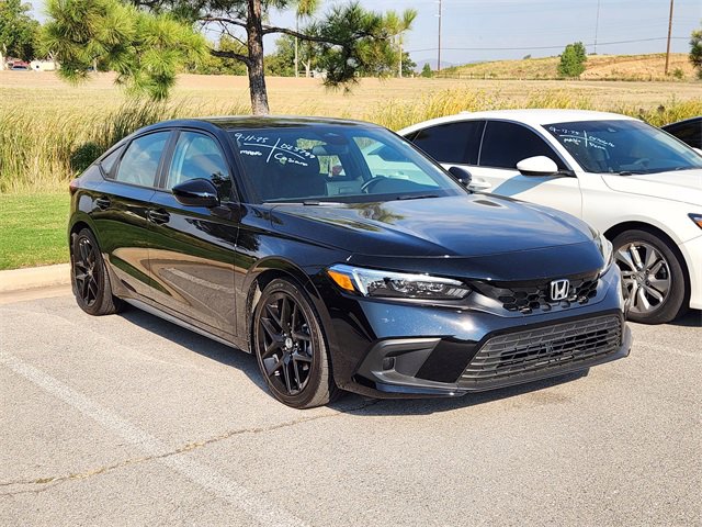 2024 Honda Civic Sport Hatchback photo 2