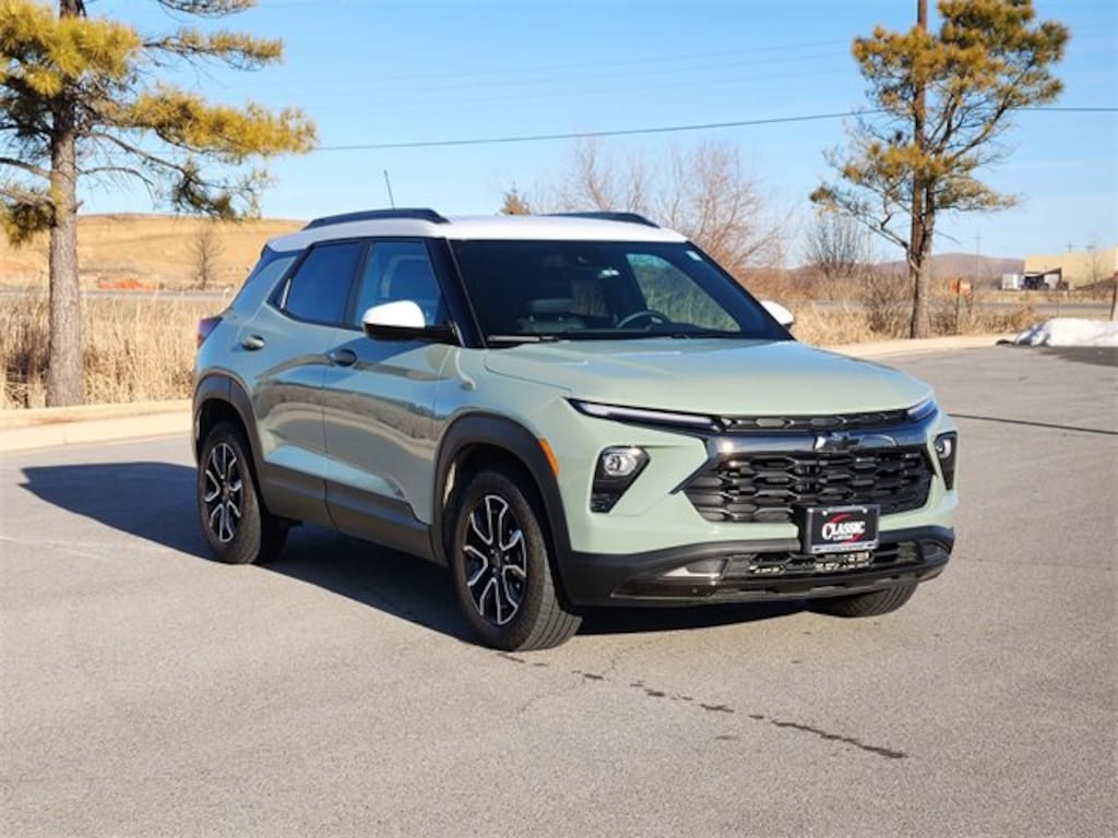 Used 2025 Chevrolet Trailblazer Activ SUV