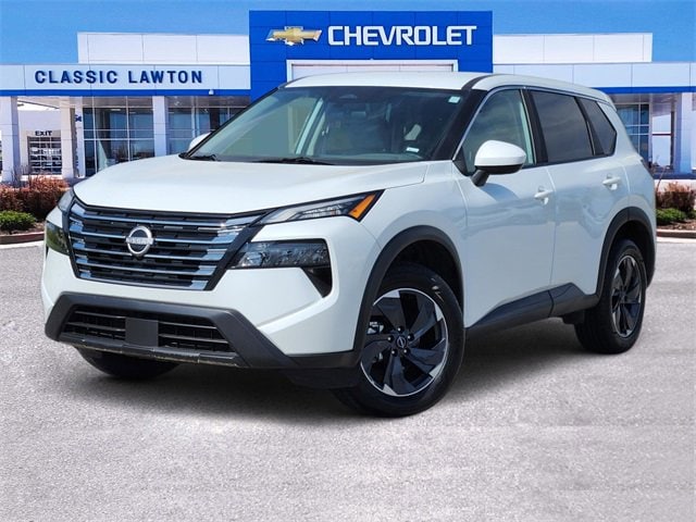 2025 Nissan Rogue SV's photo