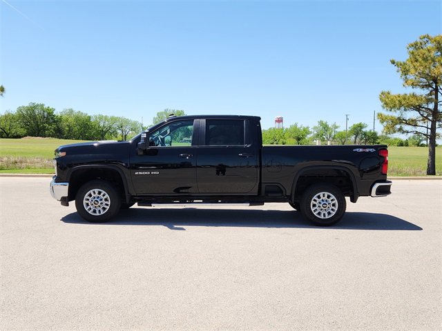 2024 Chevrolet Silverado 2500HD LT photo 4