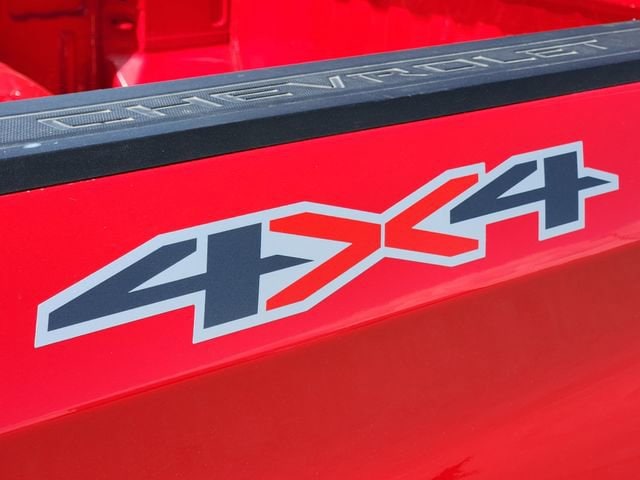 2025 Chevrolet Silverado 1500 LT - Photo 13