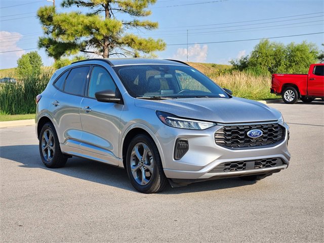 2024 Ford Escape ST-Line photo 3