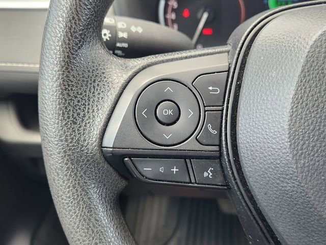 2023 Toyota RAV4 XLE - Photo 28