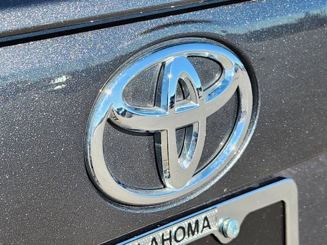 2023 Toyota RAV4 XLE - Photo 11