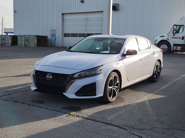 2025 Nissan Altima SR