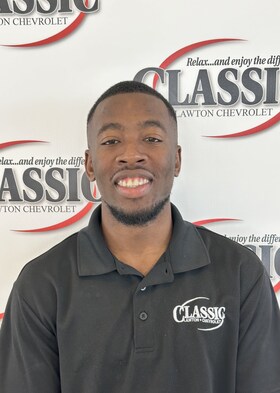 Staff member KENDALL JONES from b5ef3b5cd531