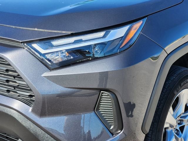 2023 Toyota RAV4 XLE - Photo 10