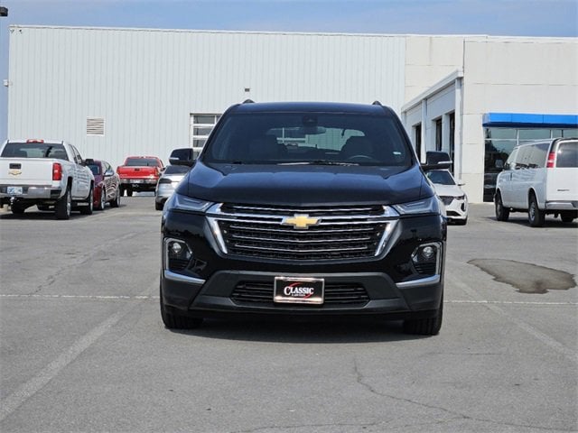 Used 2023 Chevrolet Traverse 3LT with VIN 1GNEVHKW7PJ235126 for sale in Lawton, OK