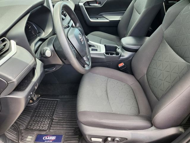 2023 Toyota RAV4 XLE - Photo 15