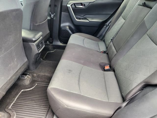 2023 Toyota RAV4 XLE - Photo 30