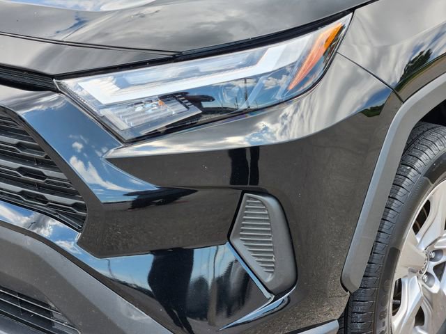 2023 Toyota RAV4 XLE - Photo 10