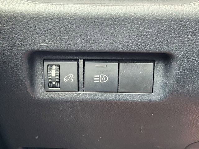 2023 Toyota RAV4 XLE - Photo 23