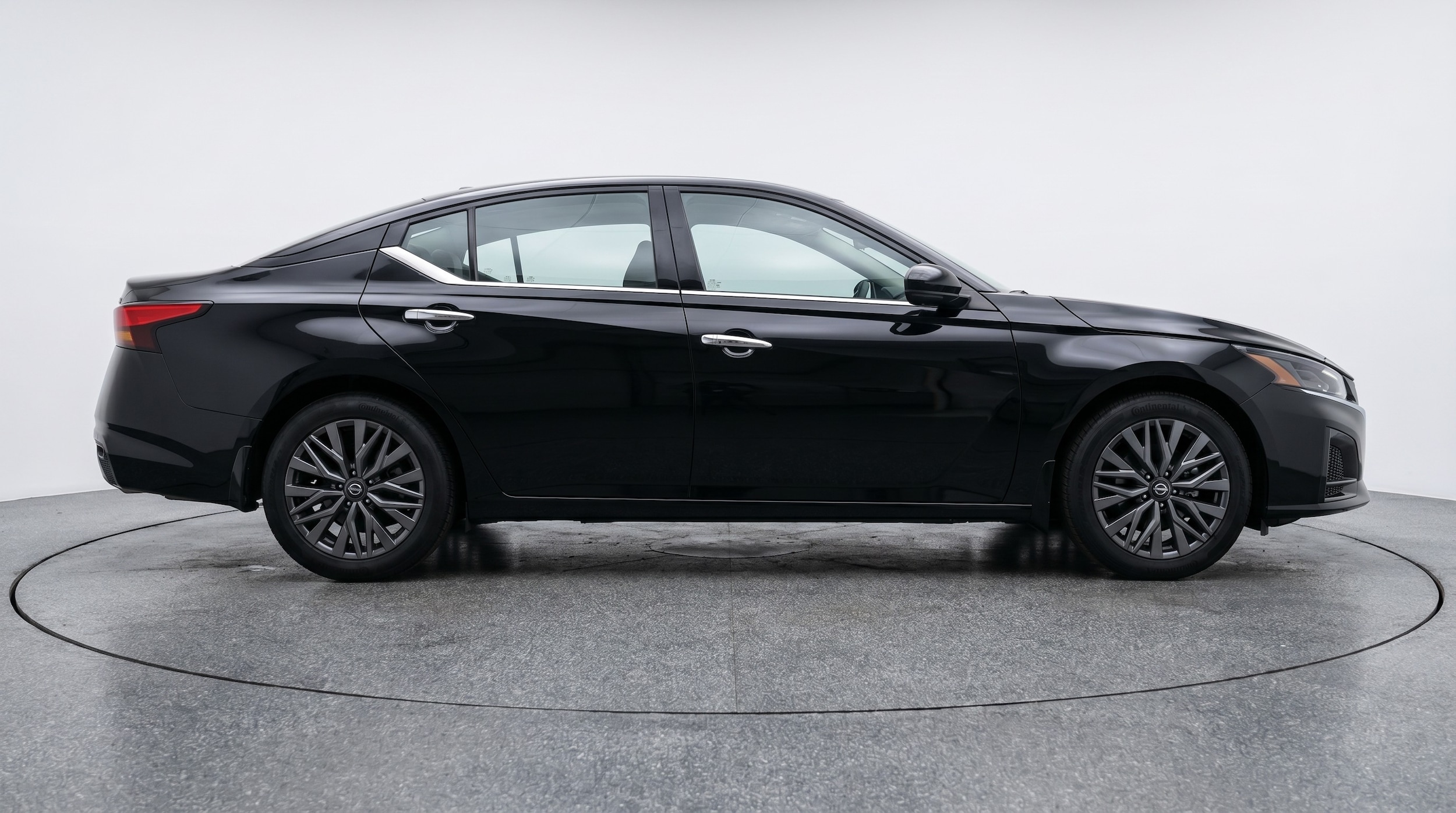 Thumbnail: 2025 Nissan Altima - 8