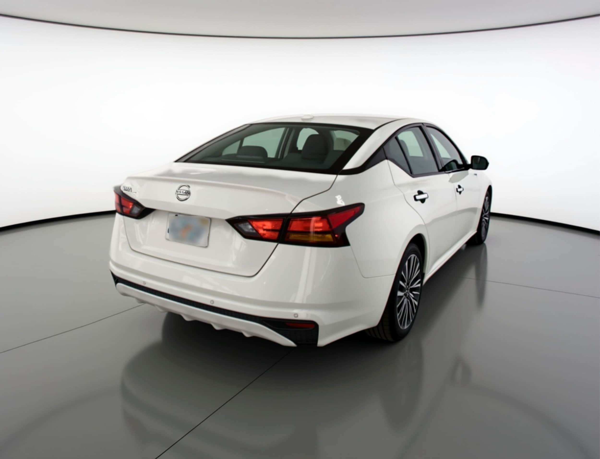 Thumbnail: 2025 Nissan Altima - 9