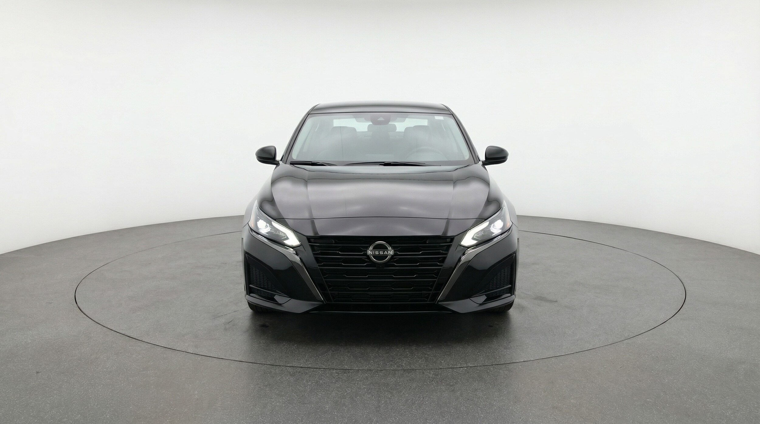 Thumbnail: 2025 Nissan Altima - 2