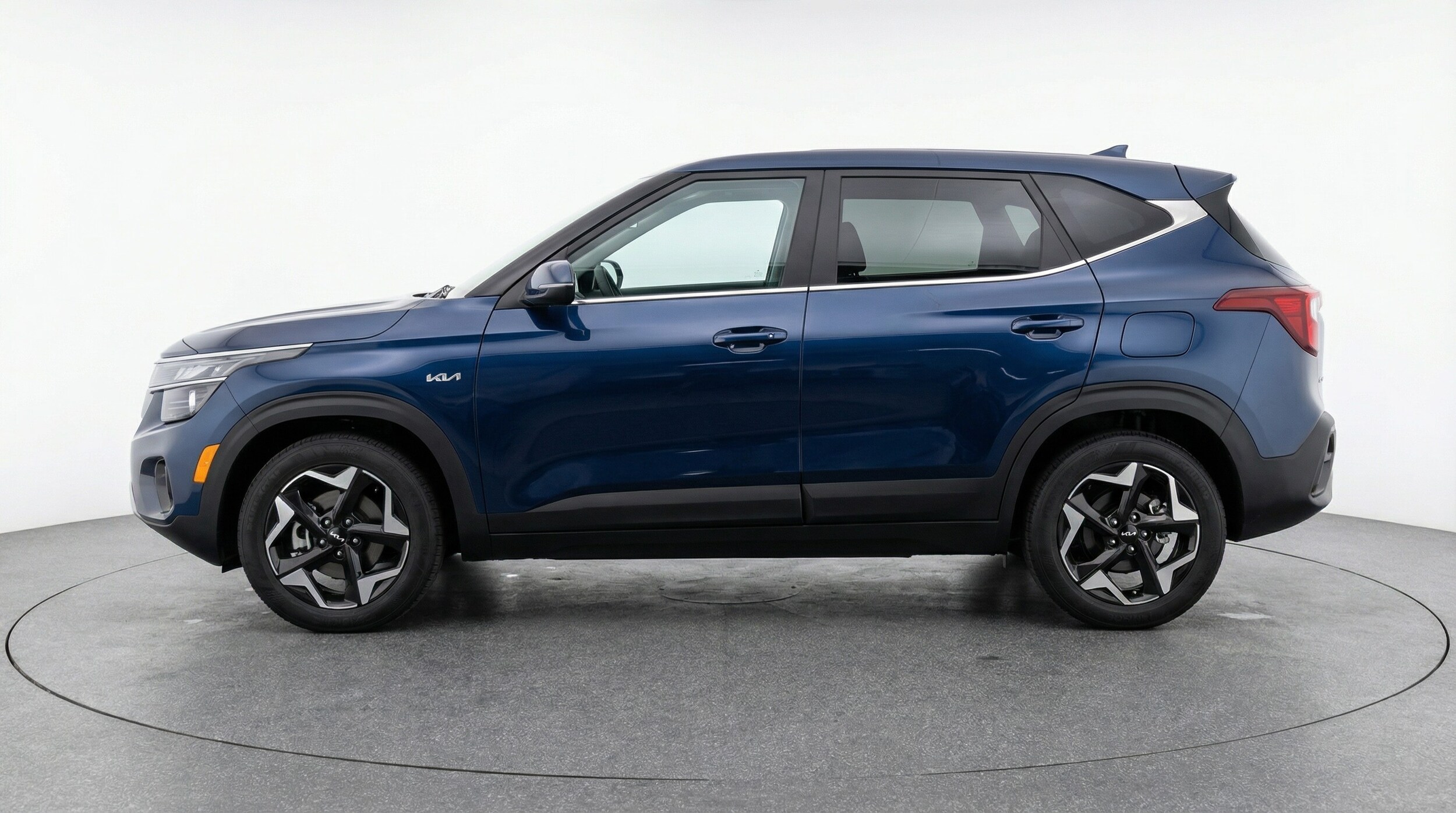 Thumbnail: 2025 Kia Seltos - 4