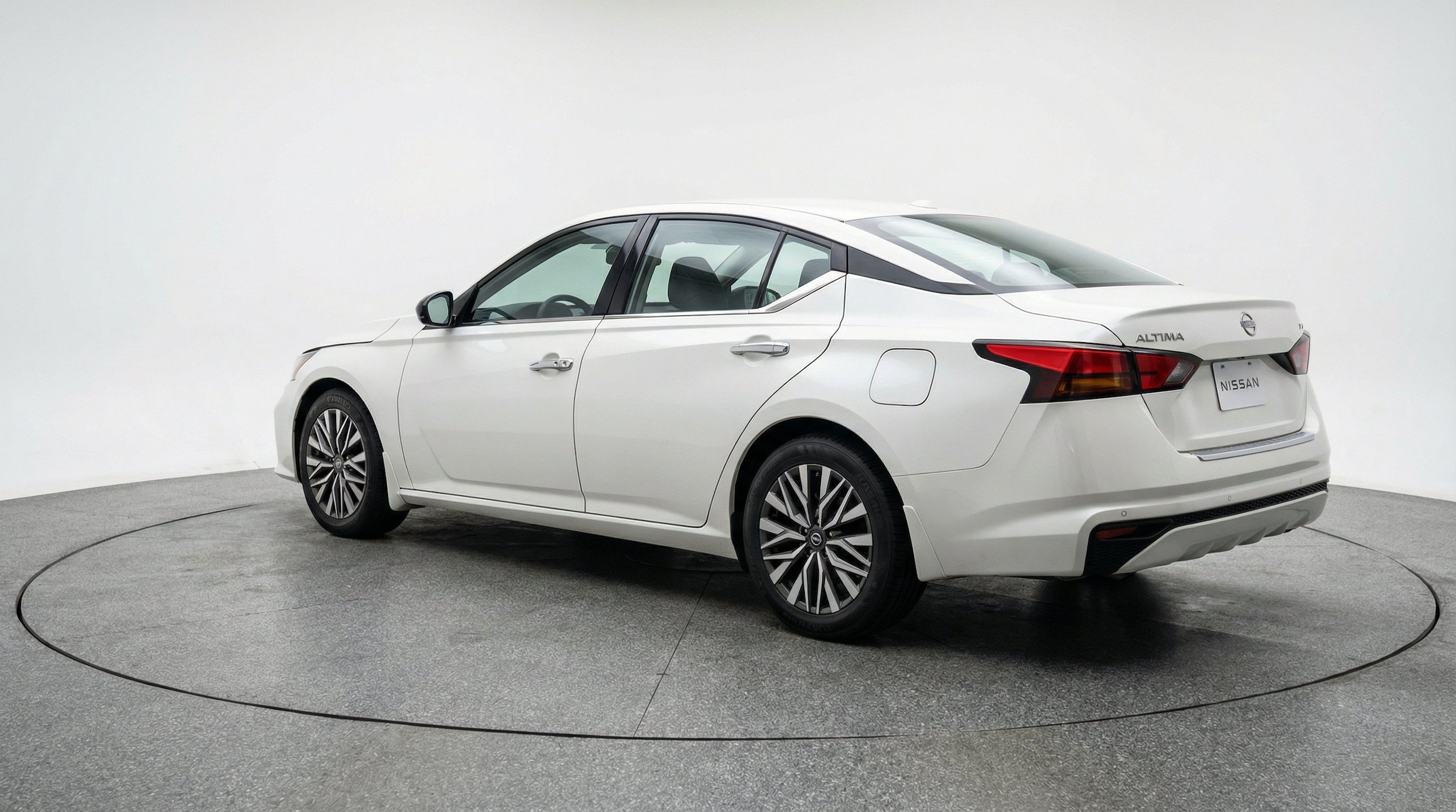 Thumbnail: 2025 Nissan Altima - 6