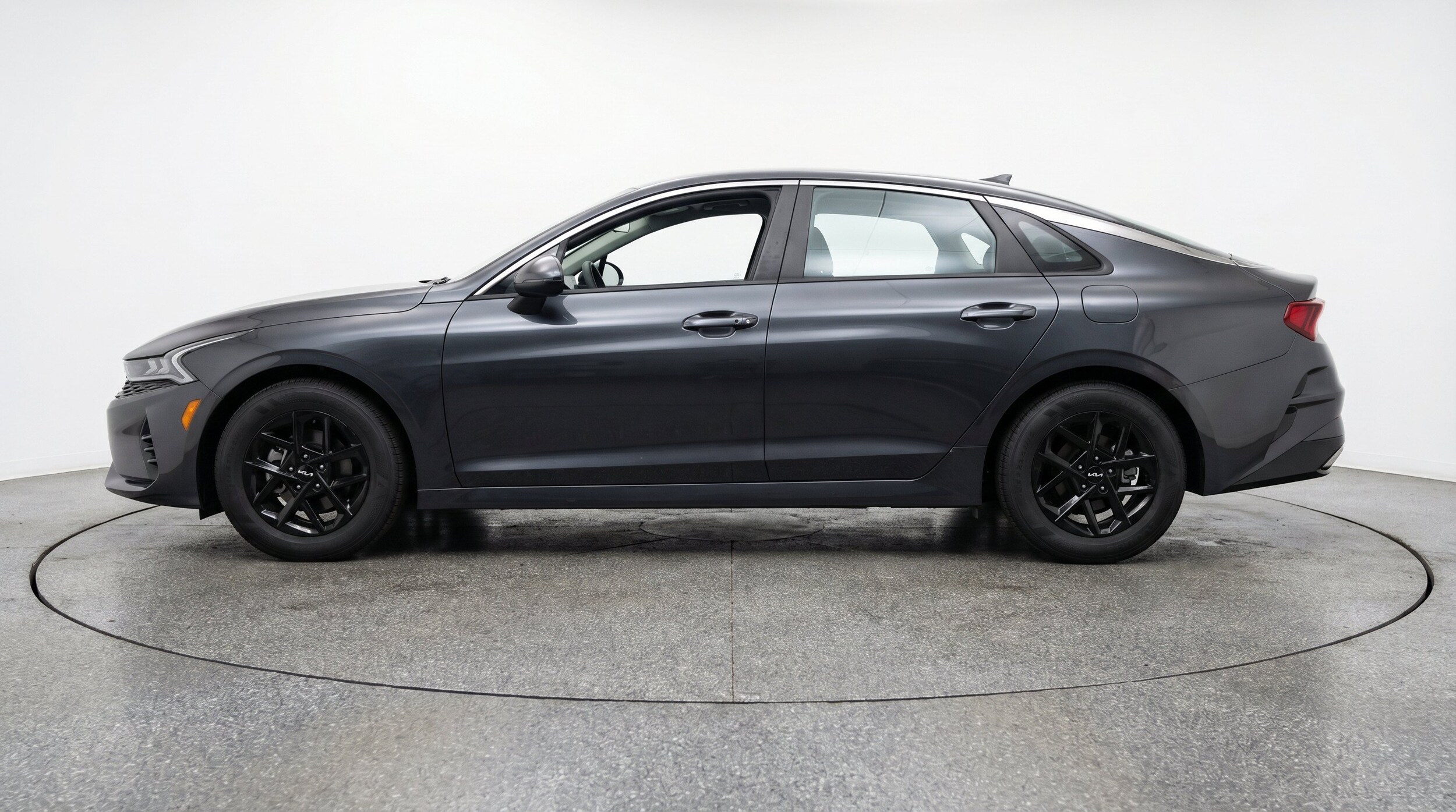 Thumbnail: 2025 Kia K5 - 5