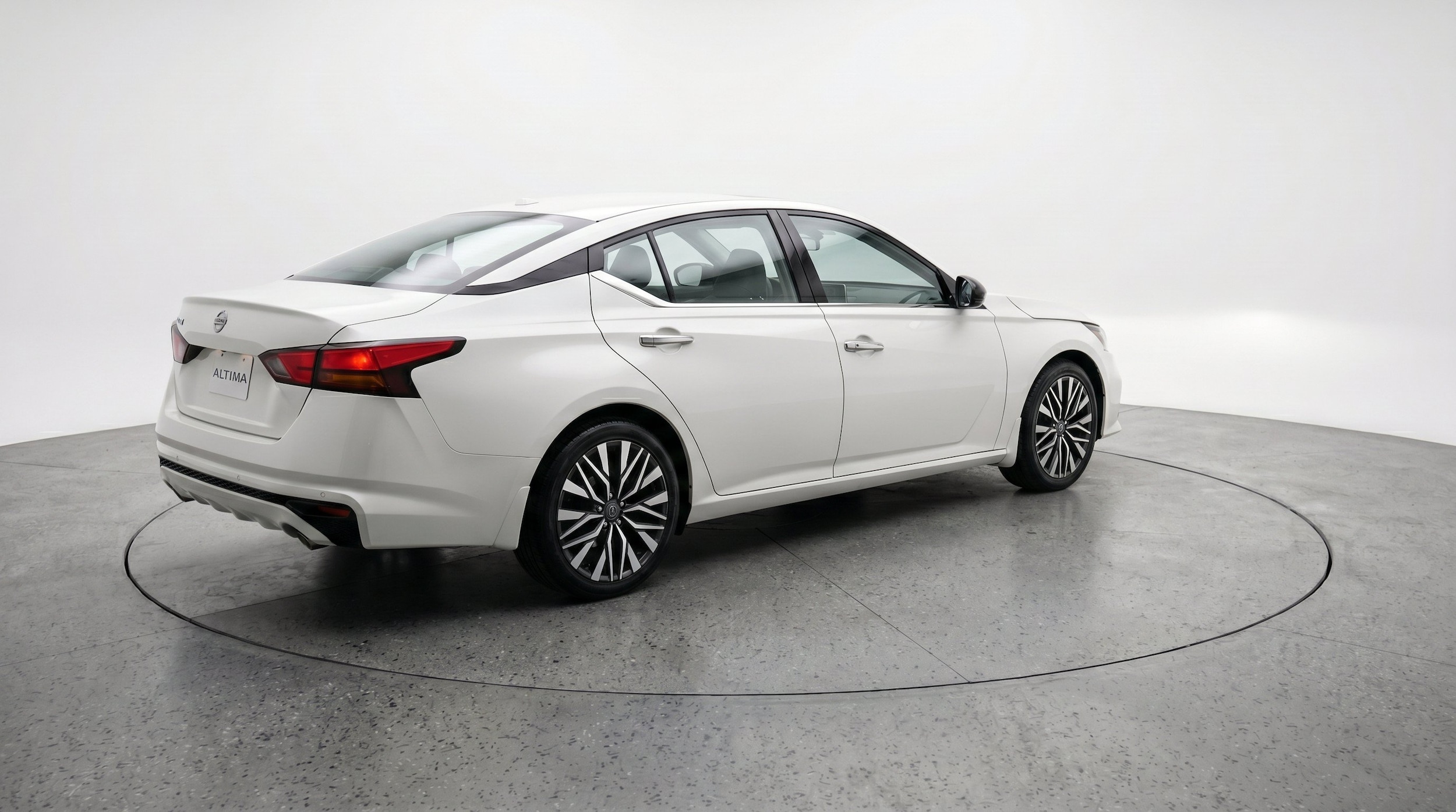 Thumbnail: 2025 Nissan Altima - 9