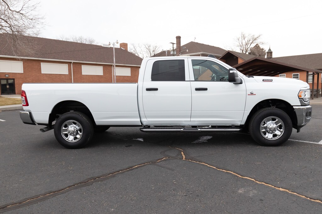 2024 Ram 3500 TRADESMAN CREW CAB 4X4 8' BOX RG198223 For Sale in