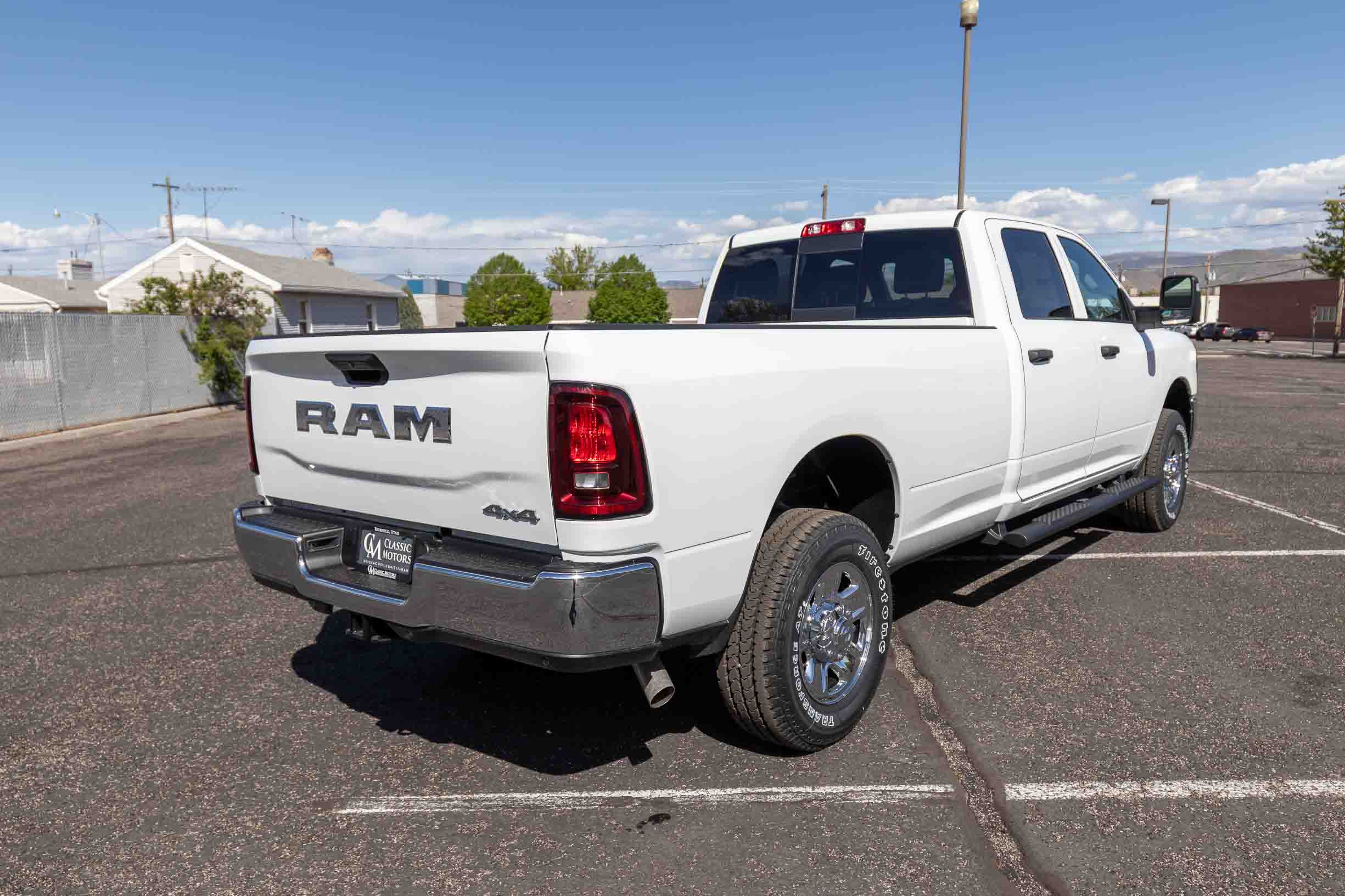 2025 Ram 2500 Tradesman photo 3