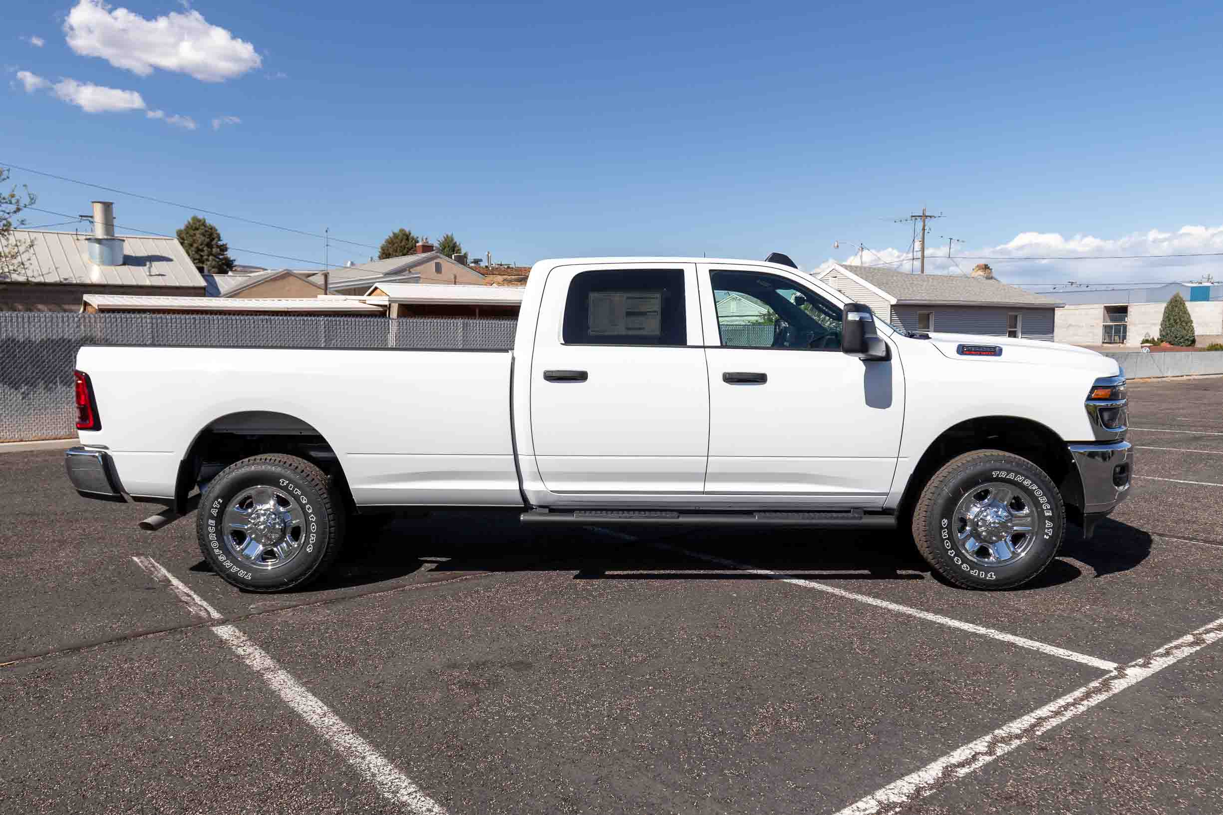 2025 Ram 2500 Tradesman photo 2