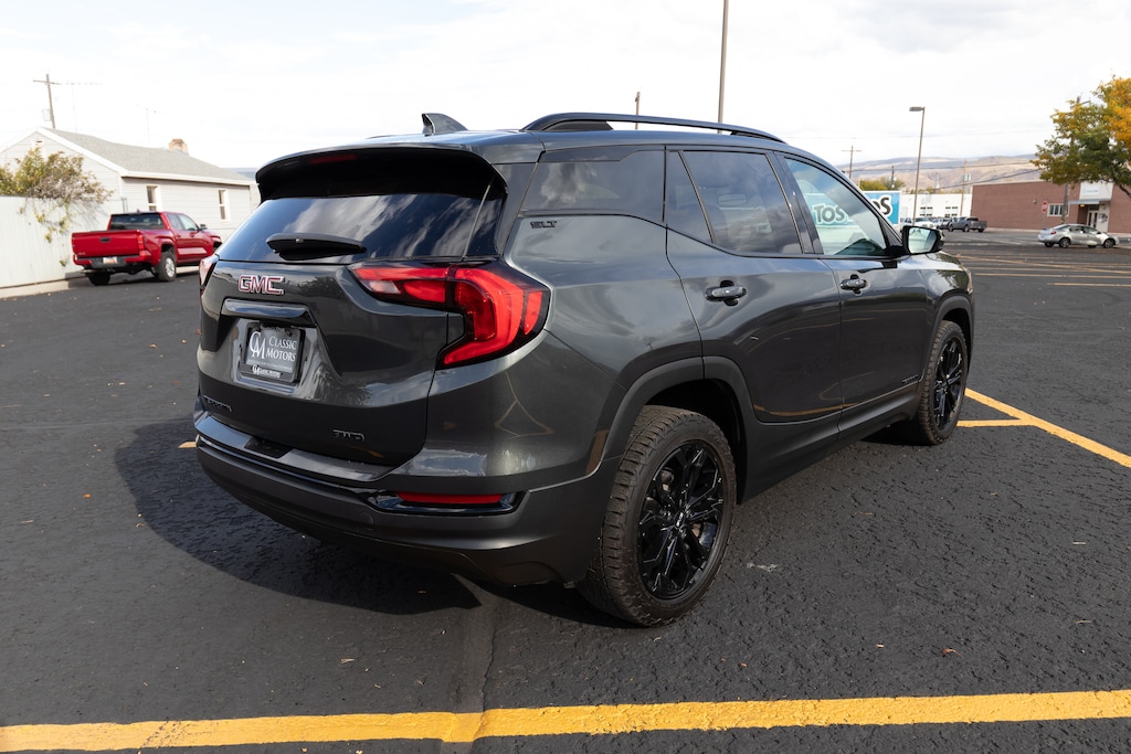 Used 2021 GMC Terrain SLT SUV